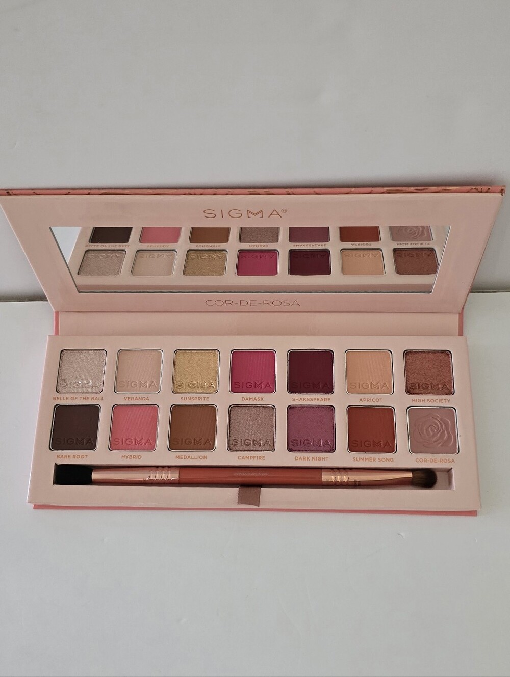 Sigma Beauty Cor-de-Rosa Eyeshadow Palette, Dual Ended Brush, New in Box